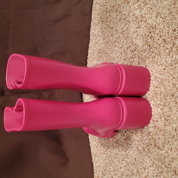 Sold - Picture 4 of 10